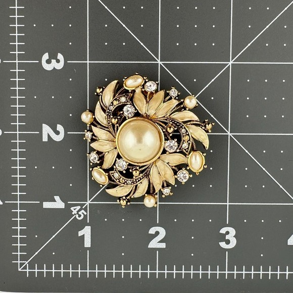 VTG Monet Brooch Goldtone Faux Pearl Cabochon Clear Rhinestone Enamel 2.75" - Picture 8 of 8